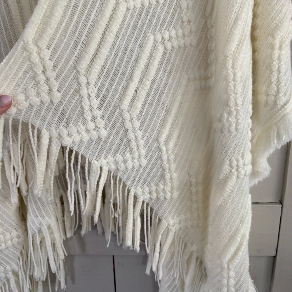 Vintage Cream Fringe Knit Throw poncho Shawl